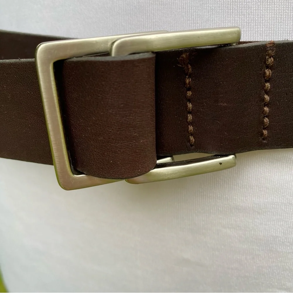 ISDA & CO BELT BROWN LEATHER SILVER TONE BUCKLES FOLD OVER STYLE USA SIZE L